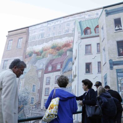 Combo Historical and Food tour of Old Quebec City, PASSENING BY QUEBEC CITY MURAL