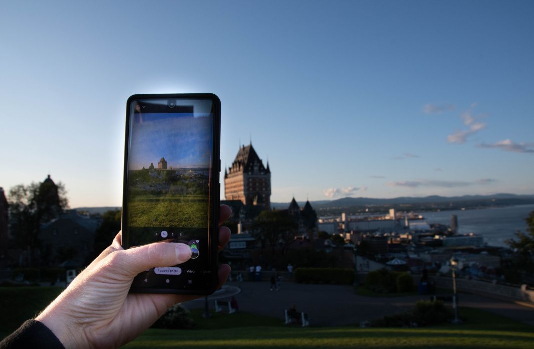 cell phone photo of la chateau frontenac